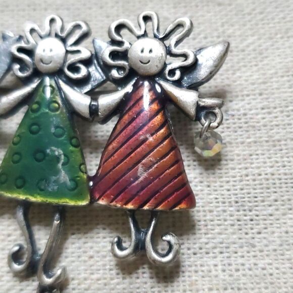 Vintage TC Silver Angels Brooch - Picture 4 of 7